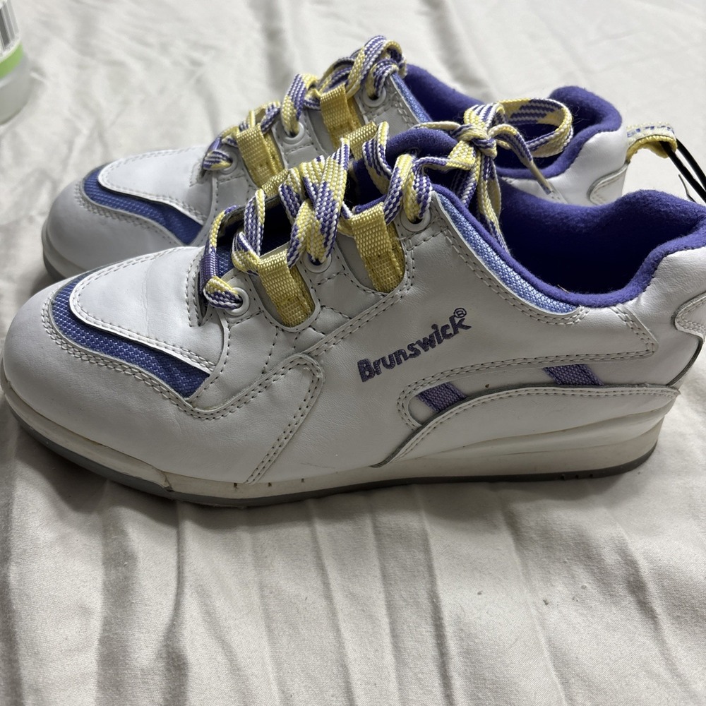 Brunswick Breeze II Womens Bowling Sneakers Shoes Size 7